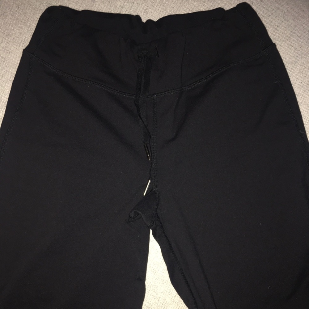 SOLD 🔴 Lululemon pants
